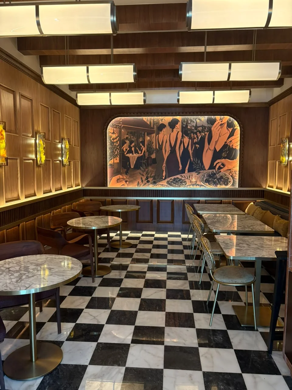 OLĒV dining room, Jeddah